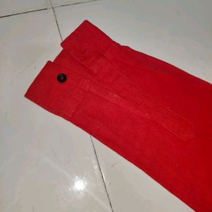 Trendy Red Short-Sleeved Shirt with Chest Pocket