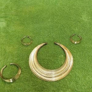 Stylish Brass Choker Set