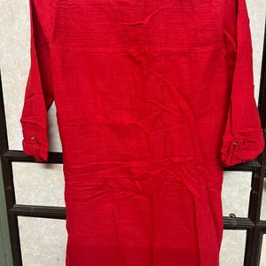 Red Kurti