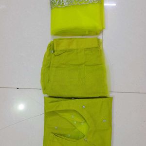 Woman Kurta Set With Dupatta