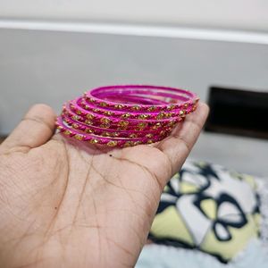 Pink Glass Bangles Set