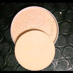 Compact Powder