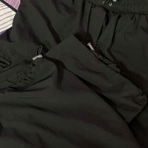 Black Parachute Pants With Pockets