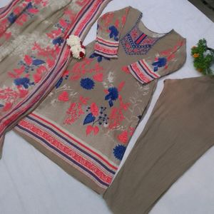 Printed Pakistani Suit Set With Duppta