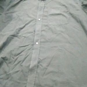 Gents Extra Large New Shirt