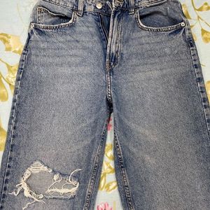 H&M Straight Ultra High Waist Jeans