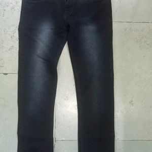 Men’s Dark Wash Slim-Fit Jeans