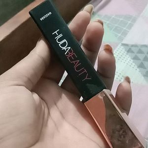 3 Combo DermaCo, Swiss Beauty, Huda Beaut