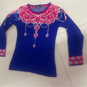 Girls Woolen Top