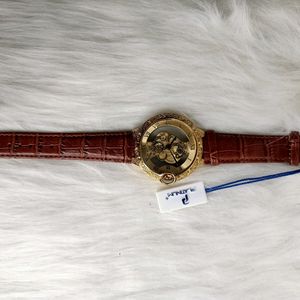 Stylish PLATINUM GOLDEN colour Leather Strap Watch