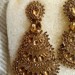 Golden Diamond Tikka And Earings Set