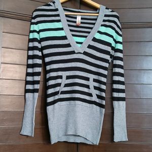 Women Grey Slim-fit V-neck Striped Hoodie Sweater