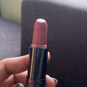 Revlon super Lustrous matte