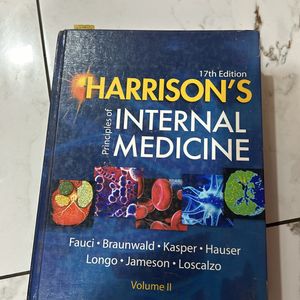 Like New Condition Internal Medicine Book