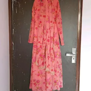 Peach Kurti +dhupta