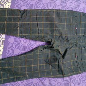 Checked Pant