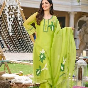 Stylish Muslin Silk Kurta, Bottom And Dupatta Set