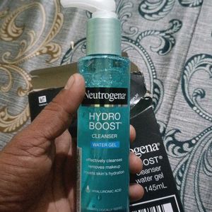 Neutrogena hydro boost cleanser Water Gel 145mL