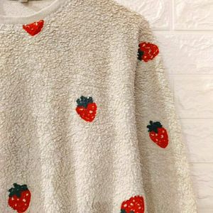 Strawberry💗 Sweater