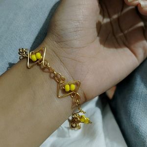 Bracelet