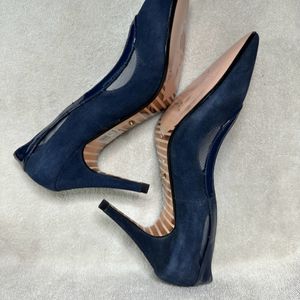 It’s a Very Comfortable Blue Heels From Dune