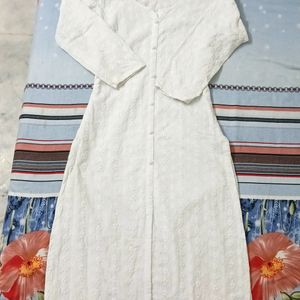 Chikankari White Kurta In Cotton Fabric