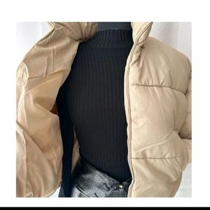 Women's puffer jacket