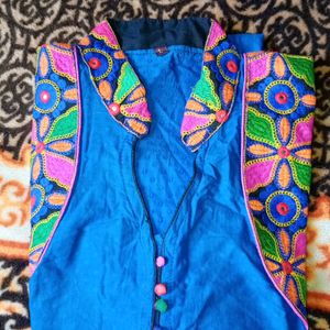 Blue Kurti With Beautiful Kadhi