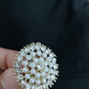 Totally New Beautiful Stone And Pearl Studded Ring