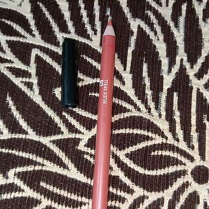 Mars lip liner