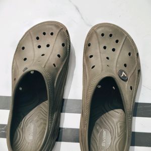 Savaar Crocks For Men