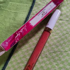 Myglamm Corel,Rust Lipstick