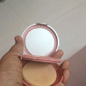 Lakme 9 To 5 PRIMER+MATTE POWDER FOUNDATION