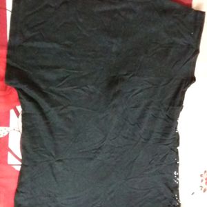 Used Women Black Short T-shirt....