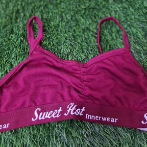 Sport Bra Like New Never Wear