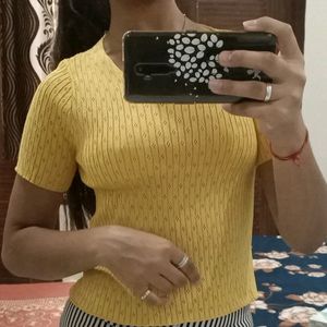 Cool Yellowish Top