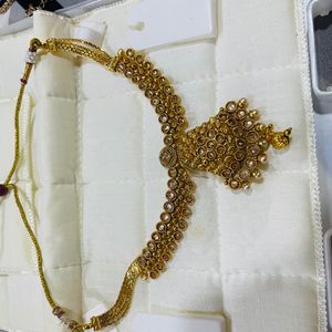 Golden Necklace With Moti