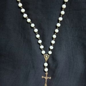 Jesus Christ Necklace (White Pearl)