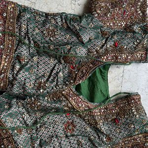 Bridal lehnga, maroon Colour