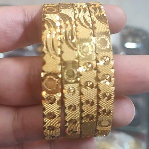 M.K.Gold Bangles (4pcs)