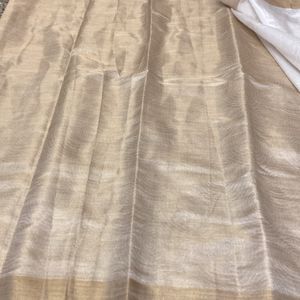 New  Golden Saree For Grabs