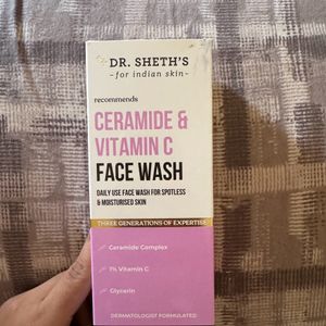 Ceramide And Vit C Face Wash