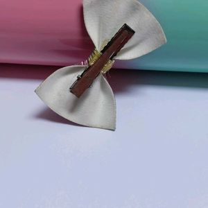 Multicolor Bow Clip