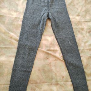 Thermal Leggings Size Small