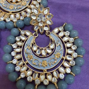 earrings with maang tikka