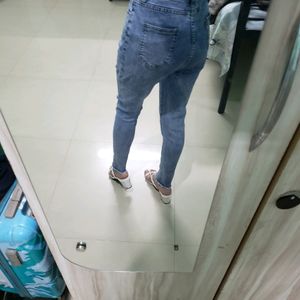 Skinny Light Wash Jeans For Women