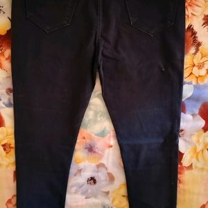 women blue jeans