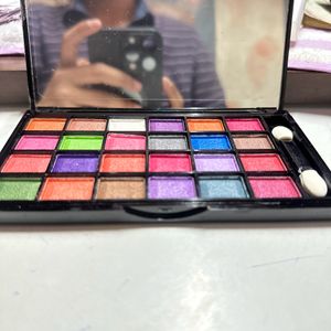 24 PALLETS EYESHADOW COLOR