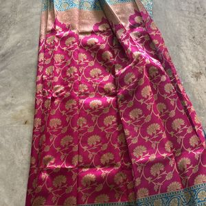 Blue Saree With Blouse Piece