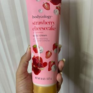 Bodycology Strawberry Cheesecake Body Lotion 🧴